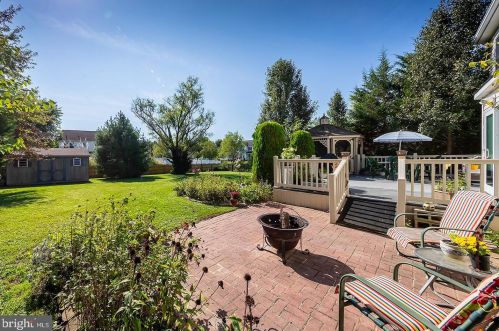 432 Labrador Trl, Harrison Township NJ 08062-3220 exterior