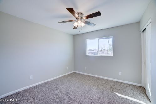 1942 Campo Bello Dr, Phoenix AZ 85032-2051 exterior