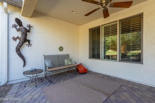 1094 Night Heron Dr, Green Valley AZ 85614-6016 exterior