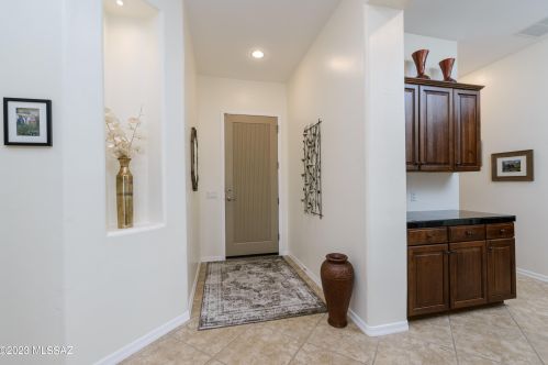 11912 Mesquite Hollow Dr, Tucson, AZ 85737-7333