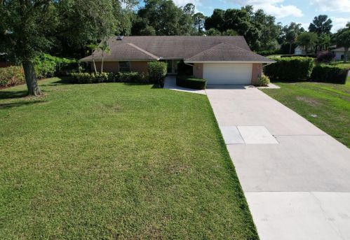 1718 Ocean Cove Ave, Fort Pierce FL  34953-2450 exterior