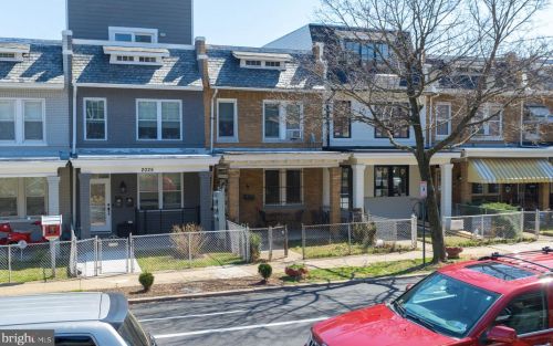 2023 3rd St, Washington, DC 20002-1417