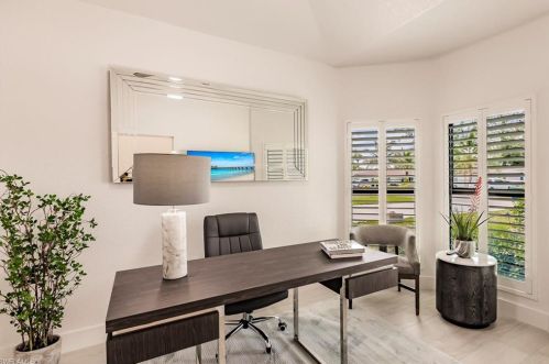 819 96 Ave, Naples FL 34108-2465 exterior