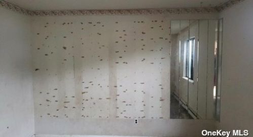 35 Bella Casa Ln, Central Islip NY 11722-2639 exterior