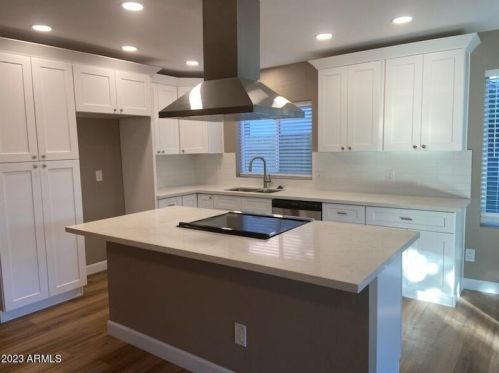 2005 Summit Pl, Chandler AZ  85224-1169 exterior