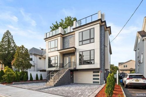 57 Lincoln Ave, Cliffside Park NJ 07010-1820 exterior