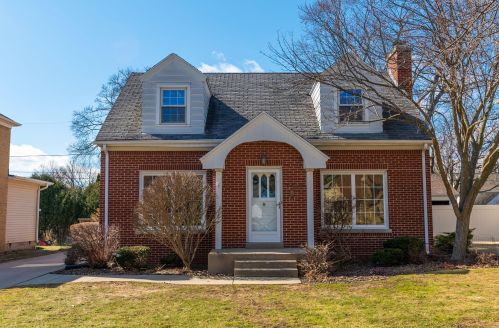 2517 82, Milwaukee WI 53219-0024 exterior