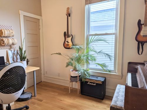 1856 Berenice Ave, Chicago IL 60613-2720 exterior