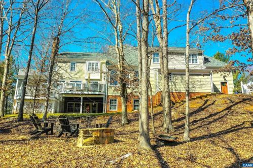 3149 Dane Ct, Keswick VA 22947-9106 exterior