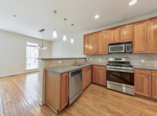 2156 Briarwood Blf, Atlanta GA 30319-4092 exterior