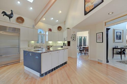 7383 Buccaneer Dr, Grand Rapids MI 49546-9104 exterior