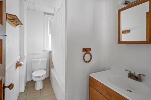 68 Linden St, Brookline MA 02445-7841 exterior