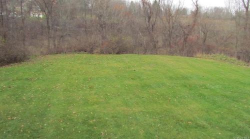 9 Harvard Dr, Poughkeepsie NY 12603-1159 exterior