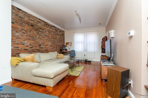 836 Bainbridge St, Philadelphia PA 19146-1430 exterior