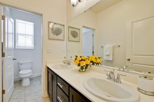 1924 Lee Way, Milpitas CA 95035-9014 exterior