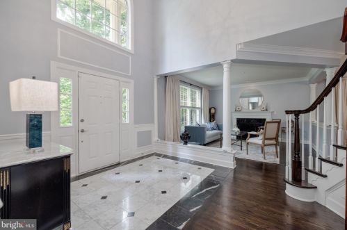 1941 Valleywood Rd, Mc Lean VA  22101-4931 exterior