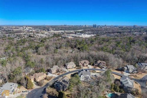 235 Lake Summit Vw, Atlanta GA  30342-1979 exterior