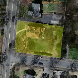 658 Chestnut St, Newton MA 02468-2019 aerial view
