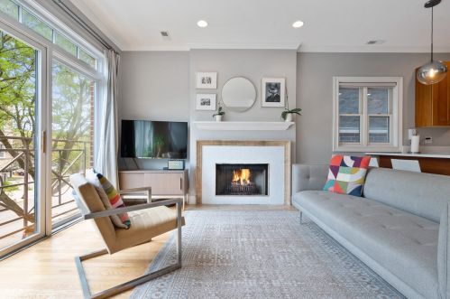 2508 Southport Ave, Chicago, IL 60614-2125