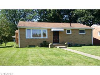 1604 41st St, Canton, OH 44709-1756