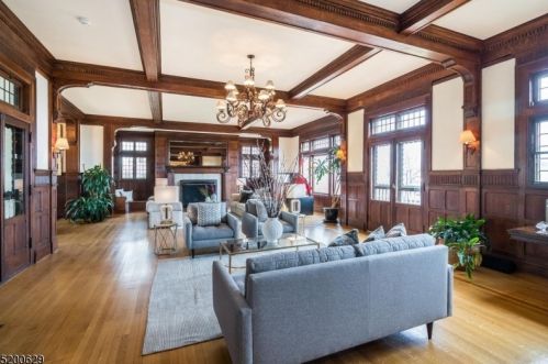 122 Upper Mtn Ave, Montclair NJ 07043-1428 exterior