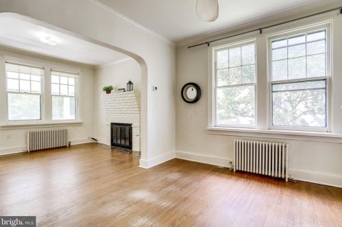 1801 Commonwealth Ave, Alexandria VA 22301-1403 exterior