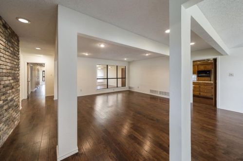 9201 Canter Dr, Dallas, TX 75231-1403