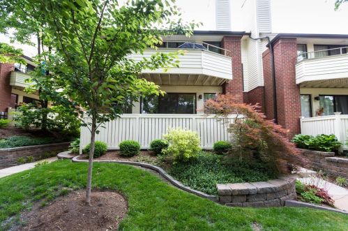 5567 Waterman Blvd, Saint Louis MO  63112-4506 exterior