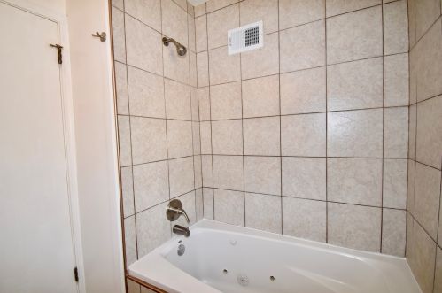 5410 Lorel Ave, Chicago IL  60638-2924 exterior