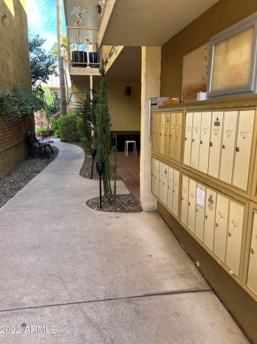 3030 Clarendon Ave, Phoenix AZ 85016-7054 exterior