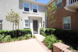 15237 Cambridge St, Tustin, CA 92782-1739