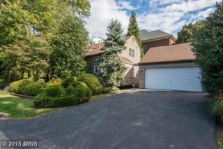 1601 Colonial Ln, Mc Lean VA  22102-2903 exterior