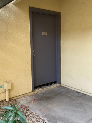 740 Elm St, Phoenix AZ 85013-2416 exterior