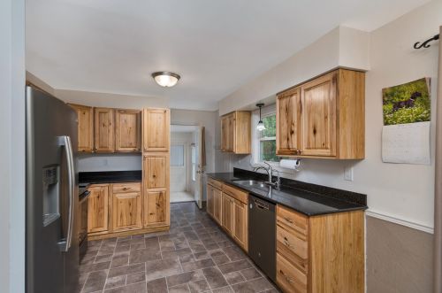 5788 Riverview Dr, Kalamazoo MI 49004-1549 exterior