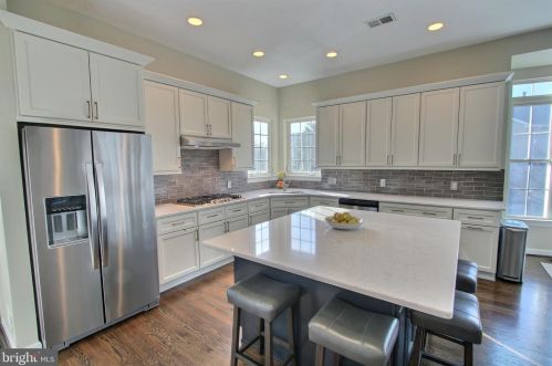 405 Great Falls Rd, Rockville MD  20850-2883 exterior