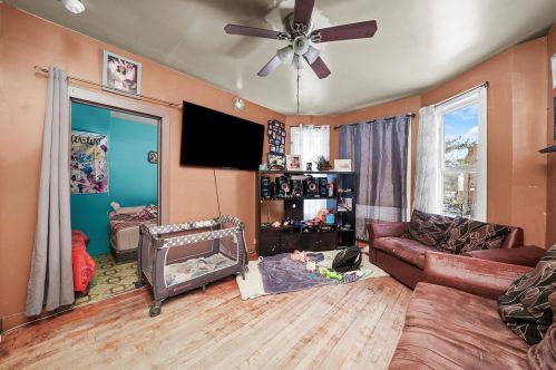 5346 Washtenaw Ave, Chicago IL  60625-3415 exterior