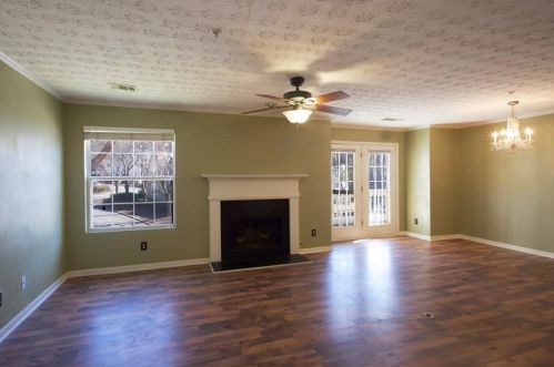 1368 Keys Crossing Dr, Atlanta, GA 30319-4091