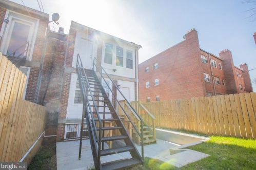 1626 Independence Ave, Washington DC 20003-1674 exterior