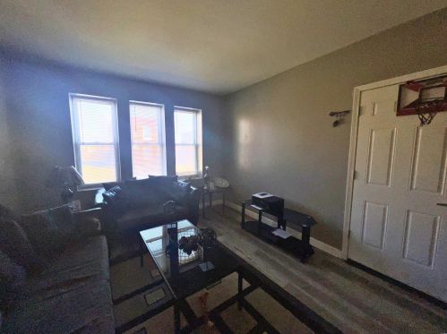 5322 Northland Ave, Saint Louis, MO 63112-4436