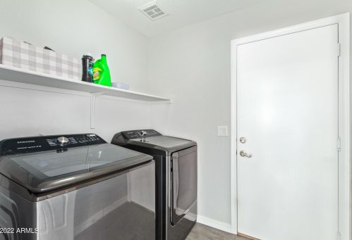 17848 15th St, Phoenix AZ  85022-1296 exterior