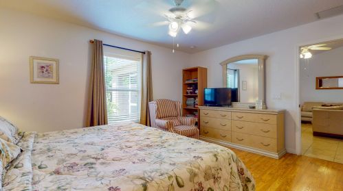 534 Sagamore Ter, Fort Pierce FL 34983-1240 exterior