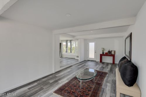 18439 2nd St, Phoenix AZ 85022-1008 exterior