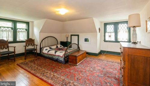 110 9 Ave, Haddon Heights NJ 08035-1833 exterior