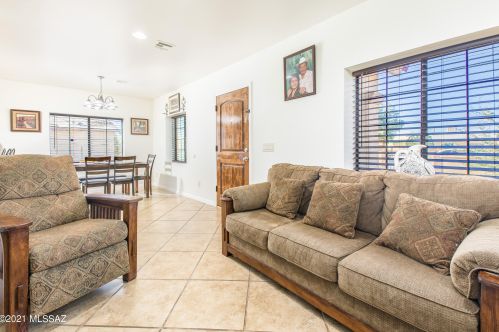 3731 Liberty Ave, Tucson AZ 85706-3161 exterior