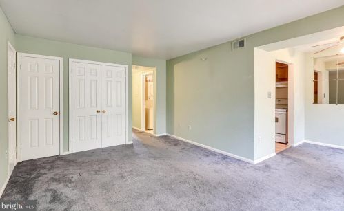 11782 Carriage House Dr, Silver Spring, MD 20904-2267