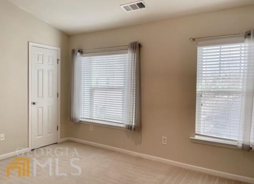 1217 Liberty Pkwy, Atlanta GA  30318-9392 exterior