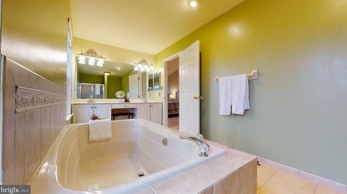 14 Livingston Ln, Lumberton Township NJ  08048-6210 exterior