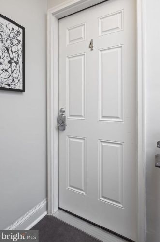 1409 Hopkins St, Washington DC 20036-5922 exterior