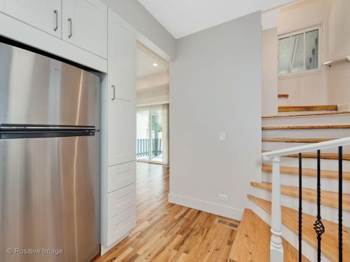 2052 Bingham St, Chicago IL  60647-4032 exterior