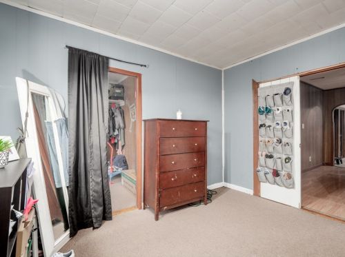 71 Fox St, Worcester MA 01604-4333 exterior